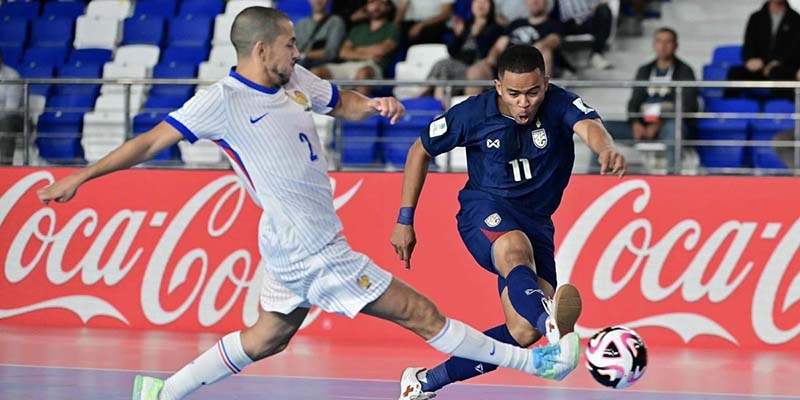 Do dùng trên sân gỗ nên luật futsal phải quy định về độ nảy của bóng