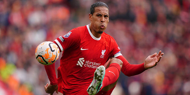 Van Dijk vẫn duy trì được vị thế là một trong những trung vệ xuất sắc nhất thế giới